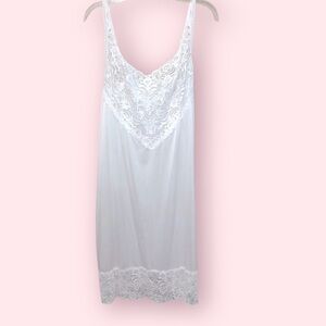 Vintage Vanity‎ Fair Womens Delicate Lace Trim Lingerie Chemise Slip dress  38”